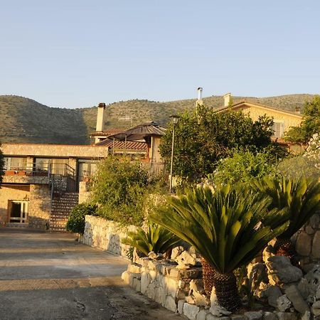 B&B La Vecchia Scuola Sonnino Bagian luar foto