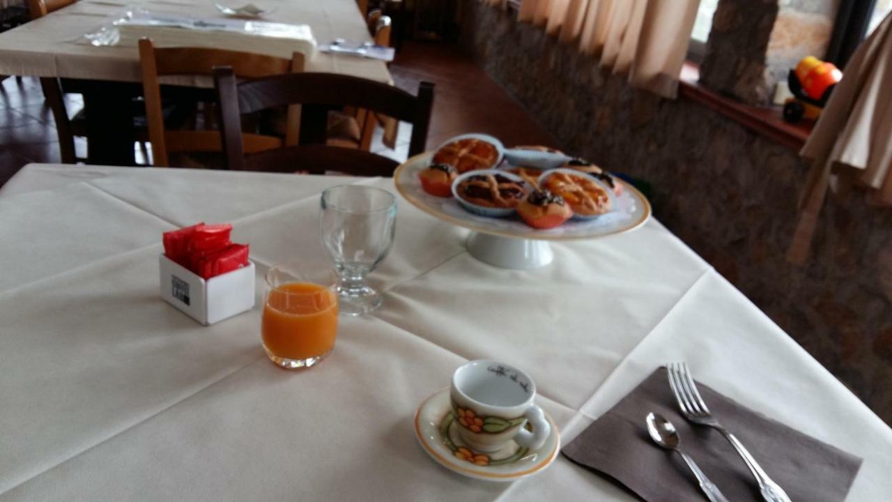 B&B La Vecchia Scuola Sonnino Bagian luar foto