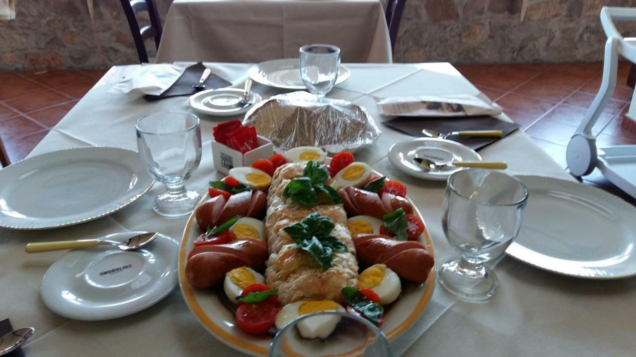 B&B La Vecchia Scuola Sonnino Bagian luar foto