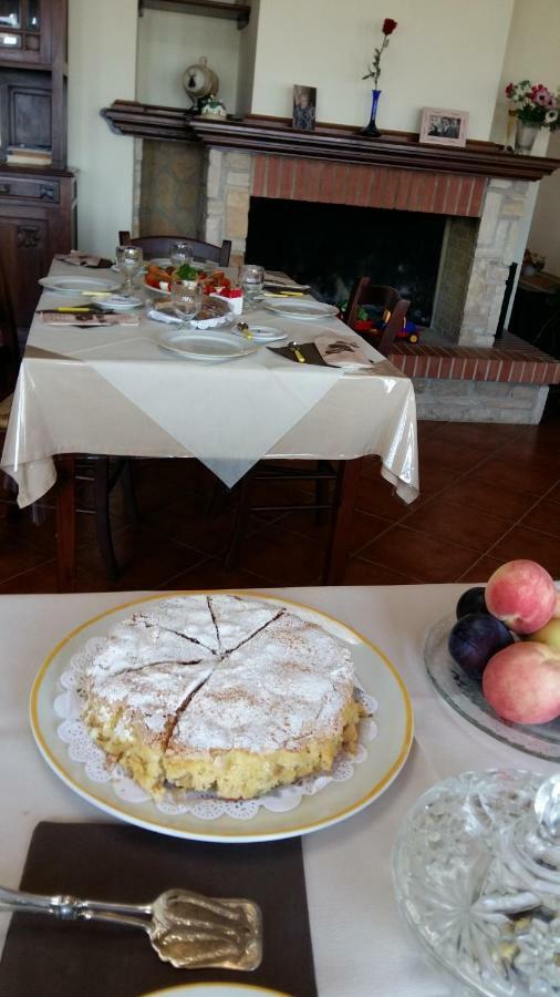 B&B La Vecchia Scuola Sonnino Bagian luar foto