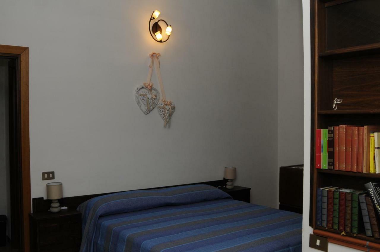 B&B La Vecchia Scuola Sonnino Bagian luar foto